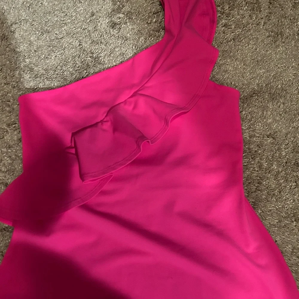 Susana Monaco Hot Pink One-Shoulder Dress - Picture 5 of 13